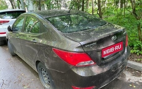 Hyundai Solaris II рестайлинг, 2015 год, 1 050 000 рублей, 1 фотография