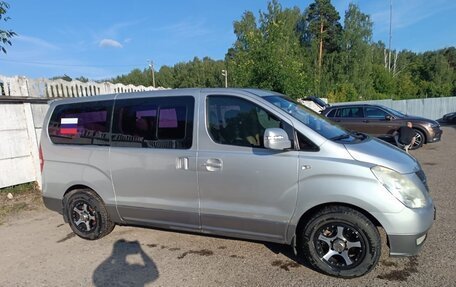 Hyundai Grand Starex Grand Starex I рестайлинг 2, 2008 год, 1 350 000 рублей, 2 фотография