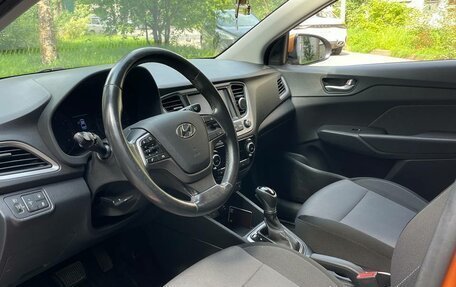Hyundai Solaris II рестайлинг, 2017 год, 1 100 000 рублей, 9 фотография