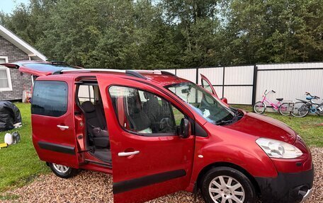 Peugeot Partner II рестайлинг 2, 2010 год, 670 000 рублей, 19 фотография