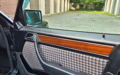 Mercedes-Benz E-Класс, 1995 год, 415 000 рублей, 8 фотография
