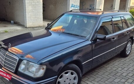 Mercedes-Benz E-Класс, 1995 год, 415 000 рублей, 2 фотография