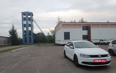 Volkswagen Jetta VI, 2013 год, 840 000 рублей, 3 фотография