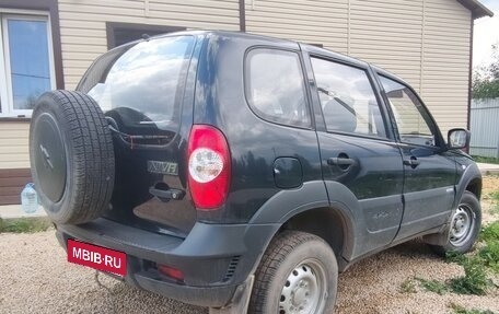 Chevrolet Niva I рестайлинг, 2012 год, 800 000 рублей, 4 фотография