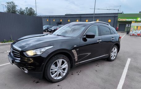 Infiniti QX70, 2015 год, 2 350 000 рублей, 3 фотография