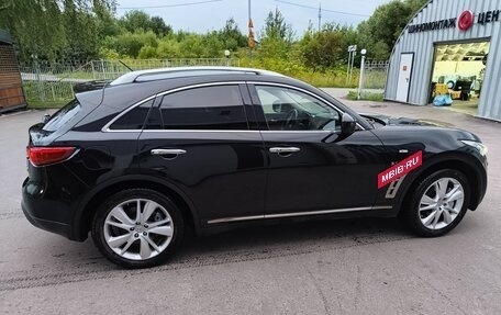 Infiniti QX70, 2015 год, 2 350 000 рублей, 6 фотография