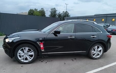 Infiniti QX70, 2015 год, 2 350 000 рублей, 9 фотография