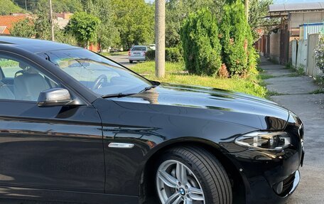 BMW 5 серия, 2010 год, 1 750 000 рублей, 2 фотография