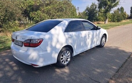 Toyota Camry, 2016 год, 1 750 000 рублей, 2 фотография