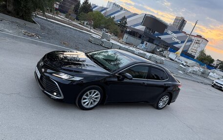 Toyota Camry, 2022 год, 2 345 000 рублей, 9 фотография