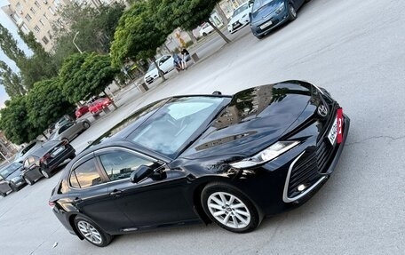 Toyota Camry, 2022 год, 2 345 000 рублей, 3 фотография