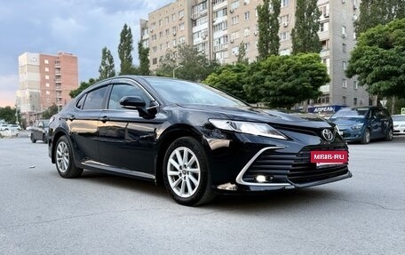 Toyota Camry, 2022 год, 2 345 000 рублей, 2 фотография