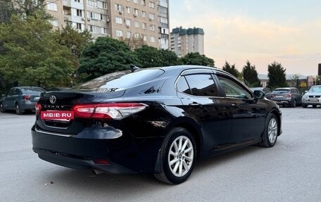 Toyota Camry, 2022 год, 2 345 000 рублей, 4 фотография
