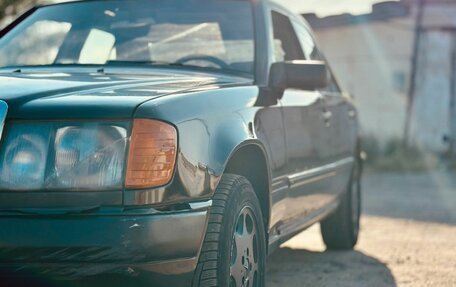 Mercedes-Benz W124, 1988 год, 235 000 рублей, 2 фотография