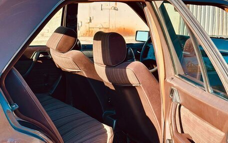 Mercedes-Benz W124, 1988 год, 235 000 рублей, 16 фотография