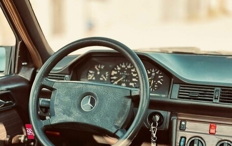 Mercedes-Benz W124, 1988 год, 235 000 рублей, 20 фотография