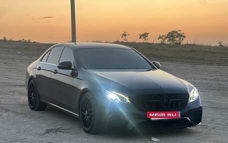 Mercedes-Benz E-Класс, 2016 год, 2 550 000 рублей, 6 фотография