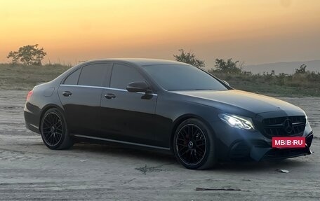 Mercedes-Benz E-Класс, 2016 год, 2 550 000 рублей, 4 фотография