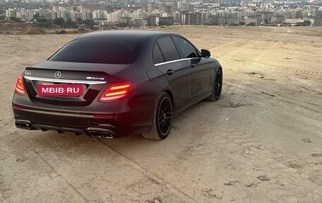 Mercedes-Benz E-Класс, 2016 год, 2 550 000 рублей, 7 фотография