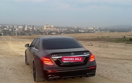 Mercedes-Benz E-Класс, 2016 год, 2 550 000 рублей, 2 фотография