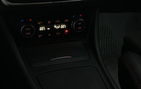 Mercedes-Benz CLA, 2015 год, 2 300 000 рублей, 22 фотография