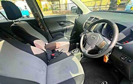 Toyota Ist II, 2016 год, 650 000 рублей, 6 фотография