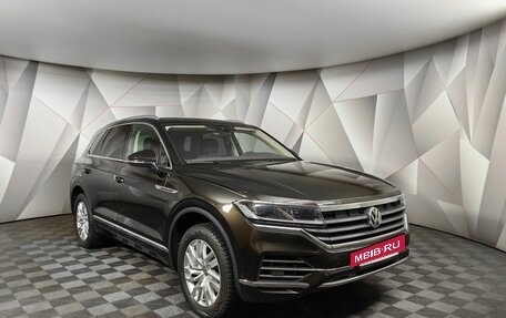 Volkswagen Touareg III, 2018 год, 4 700 000 рублей, 3 фотография
