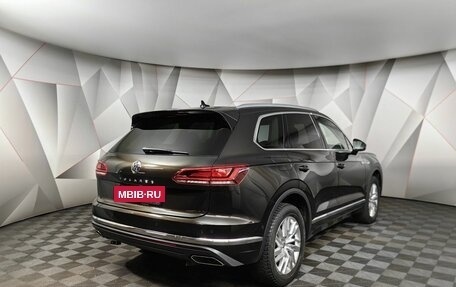 Volkswagen Touareg III, 2018 год, 4 700 000 рублей, 2 фотография