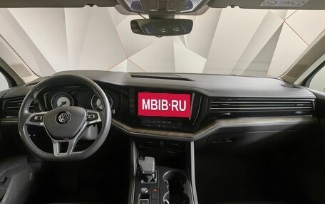 Volkswagen Touareg III, 2018 год, 4 700 000 рублей, 11 фотография