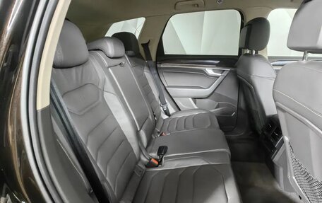 Volkswagen Touareg III, 2018 год, 4 700 000 рублей, 13 фотография