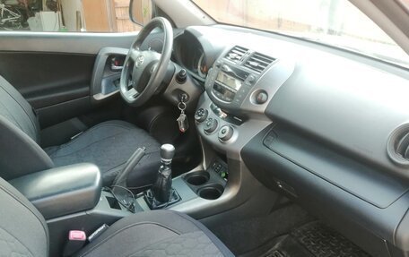 Toyota RAV4, 2011 год, 1 260 000 рублей, 10 фотография