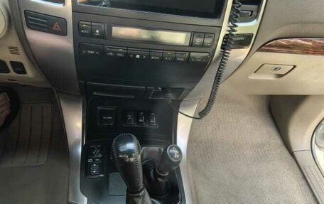 Toyota Land Cruiser Prado 120 рестайлинг, 2006 год, 3 000 000 рублей, 4 фотография