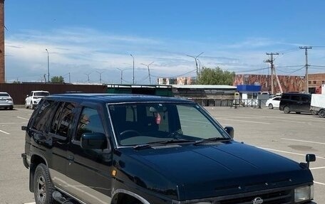 Nissan Terrano II рестайлинг, 1993 год, 800 000 рублей, 1 фотография