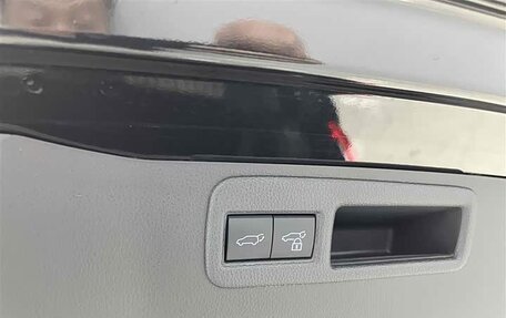 Toyota Venza, 2022 год, 2 654 700 рублей, 19 фотография