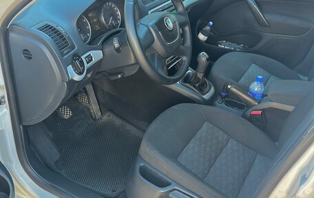 Skoda Octavia, 2011 год, 900 000 рублей, 9 фотография