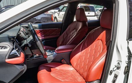 Toyota Camry, 2018 год, 2 310 000 рублей, 10 фотография
