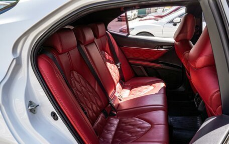 Toyota Camry, 2018 год, 2 310 000 рублей, 7 фотография