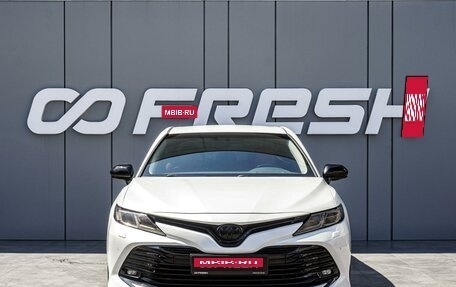 Toyota Camry, 2018 год, 2 310 000 рублей, 3 фотография