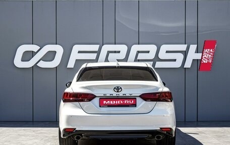Toyota Camry, 2018 год, 2 310 000 рублей, 4 фотография