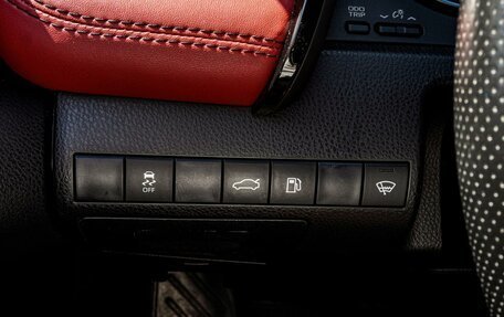 Toyota Camry, 2018 год, 2 310 000 рублей, 17 фотография