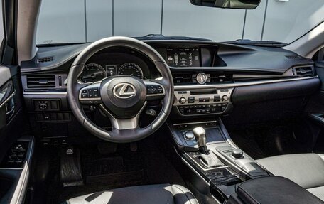 Lexus ES VII, 2017 год, 2 490 000 рублей, 6 фотография