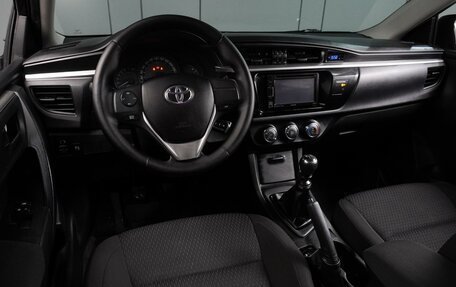 Toyota Corolla, 2014 год, 1 349 000 рублей, 6 фотография