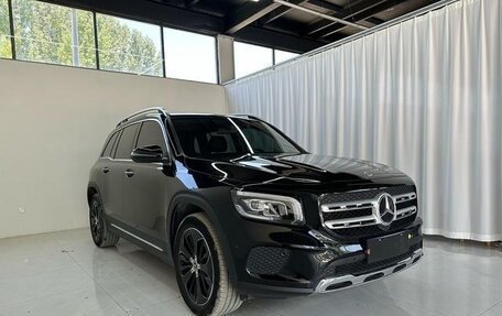Mercedes-Benz GLB, 2022 год, 2 306 800 рублей, 3 фотография