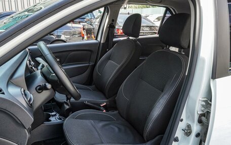 Renault Logan II, 2020 год, 1 050 000 рублей, 10 фотография
