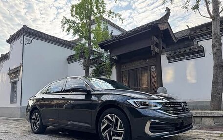 Volkswagen Jetta VII, 2024 год, 1 873 000 рублей, 2 фотография