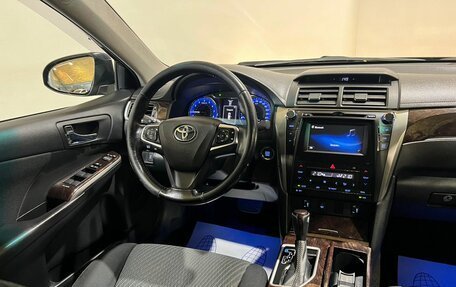 Toyota Camry, 2016 год, 2 100 000 рублей, 11 фотография