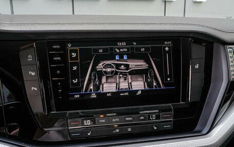 Volkswagen Touareg III, 2019 год, 4 280 000 рублей, 13 фотография