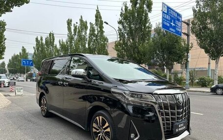 Toyota Alphard III, 2021 год, 5 200 000 рублей, 2 фотография