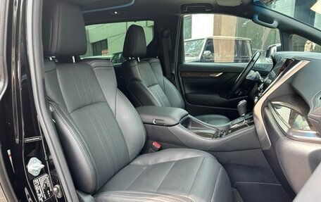 Toyota Alphard III, 2021 год, 5 200 000 рублей, 17 фотография