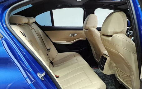 BMW 3 серия, 2022 год, 2 950 596 рублей, 10 фотография